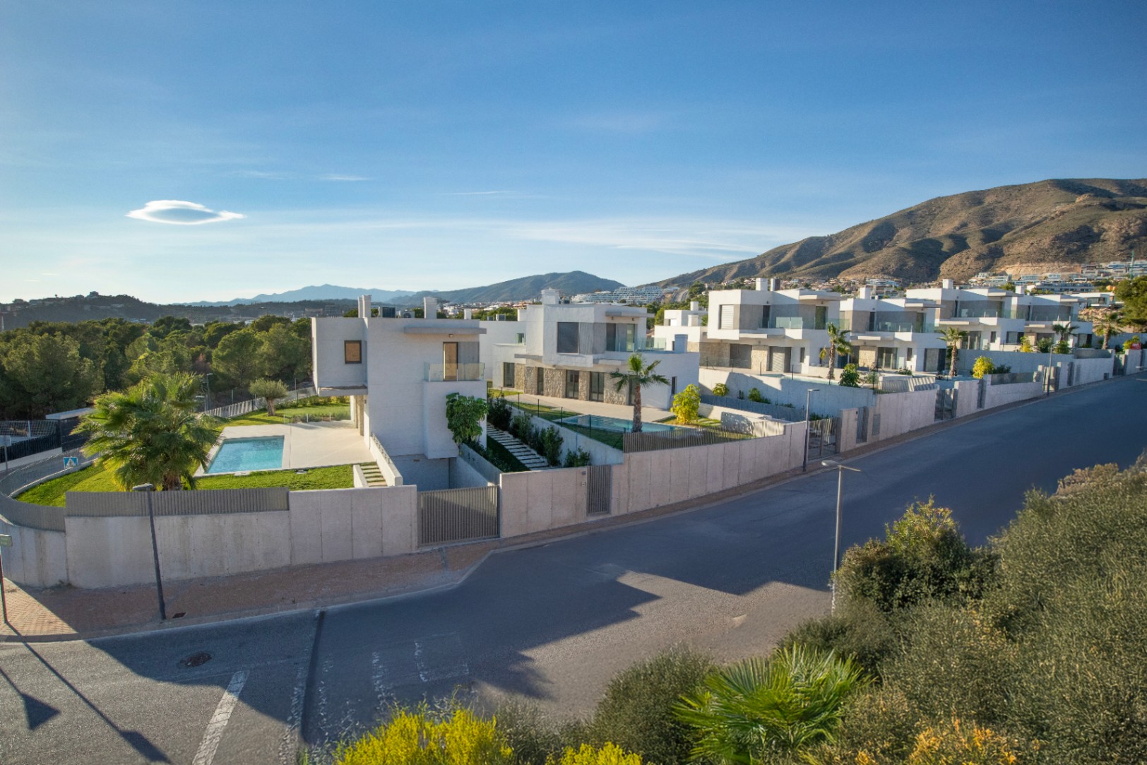 Villas and semi-detached houses in Finestrat, Benidorm
