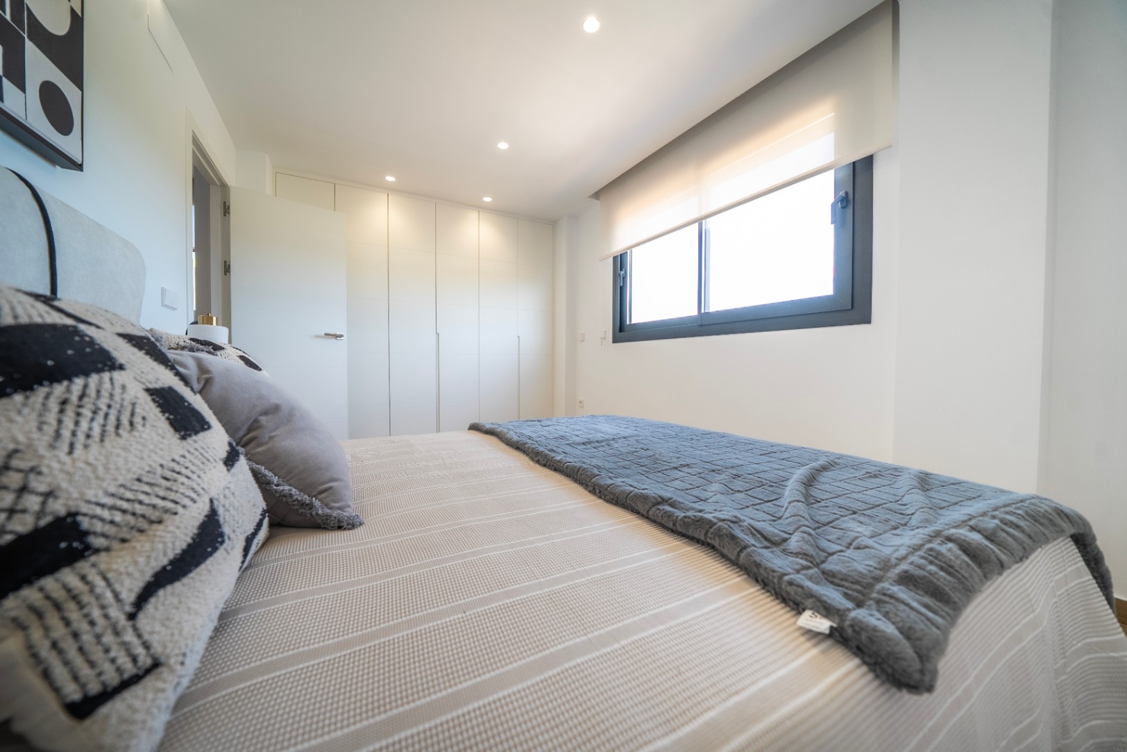 Luxury twin and detached villas by the golf course.