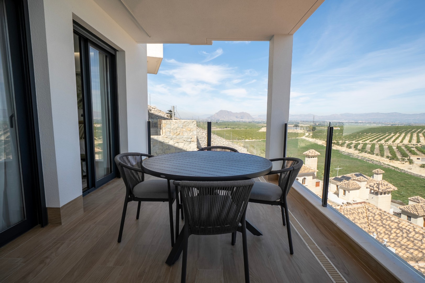 Luxury twin and detached villas by the golf course.