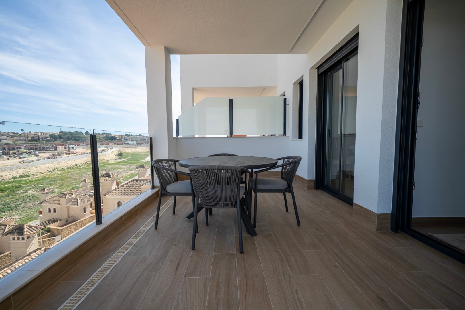 Luxury twin and detached villas by the golf course.